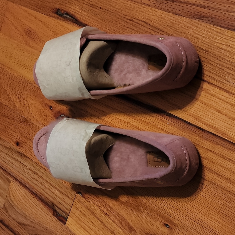UGG Kaley Wisp Genuine Suede shoe